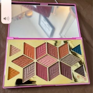 Pur X Barbie Eyeshadow Palette